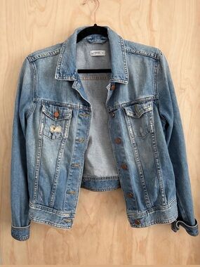 Gap Light Blue Denim Jacket - Classic Women's Jean Jacket